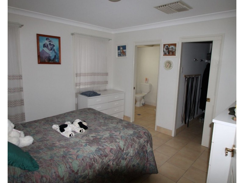 32 Doncaster Drive, Warwick QLD 4370