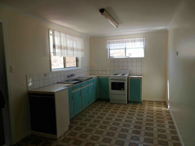 1/27 Locke Street, Warwick QLD 4370