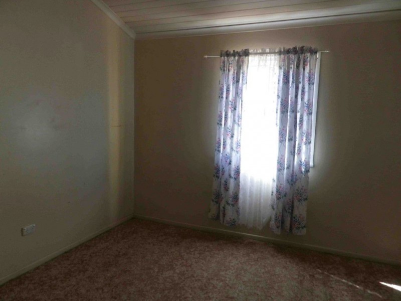 1/27 Locke Street, Warwick QLD 4370