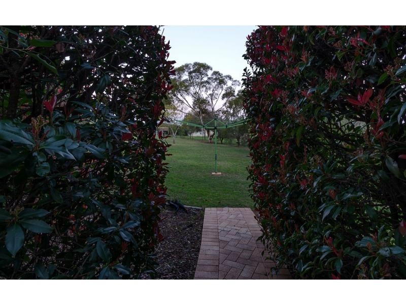 24 Westview Road, Warwick QLD 4370