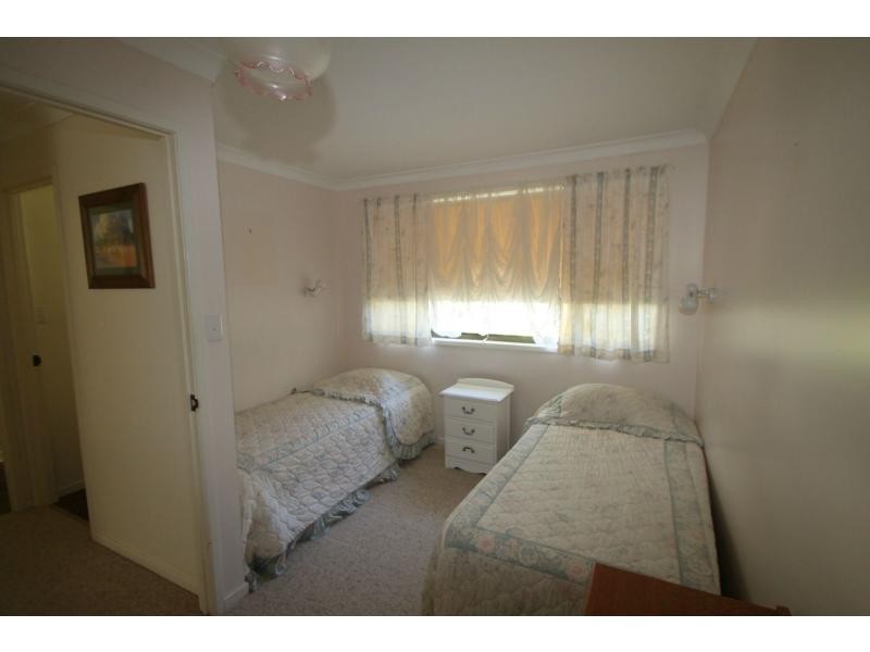 2 Raff Street, Allora QLD 4362