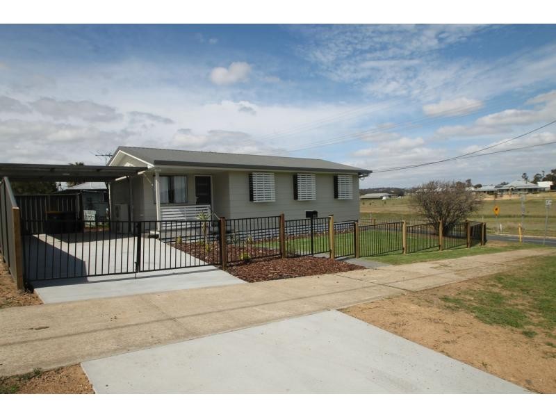 144 Dragon Street, Warwick QLD 4370