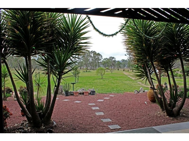 11 Ahern Lane, Pratten QLD 4370