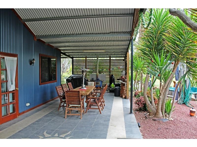 11 Ahern Lane, Pratten QLD 4370