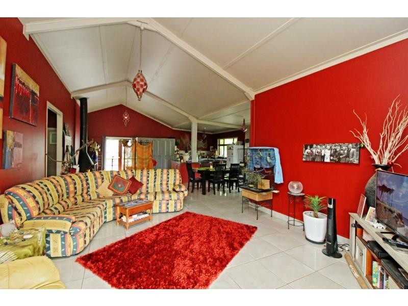 11 Ahern Lane, Pratten QLD 4370