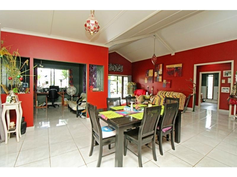 11 Ahern Lane, Pratten QLD 4370