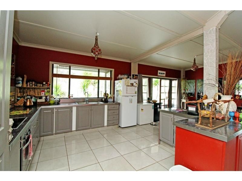 11 Ahern Lane, Pratten QLD 4370