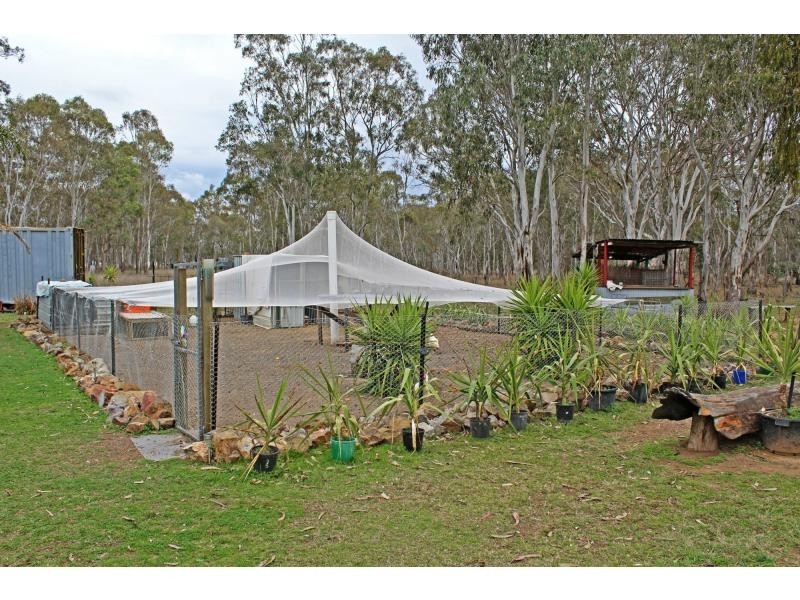 11 Ahern Lane, Pratten QLD 4370
