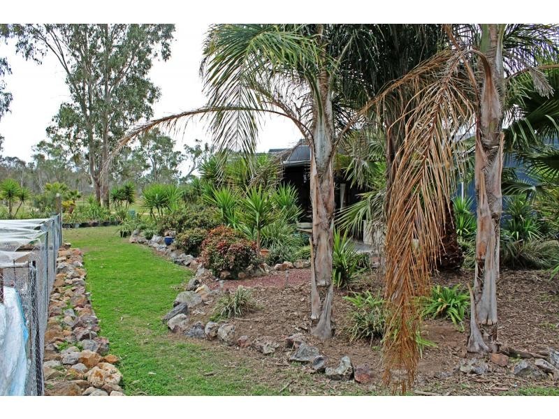 11 Ahern Lane, Pratten QLD 4370