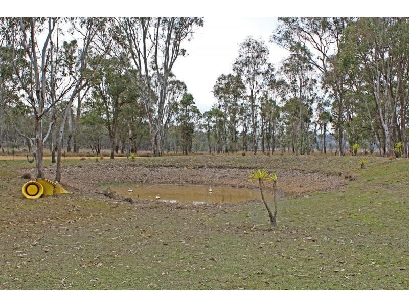 11 Ahern Lane, Pratten QLD 4370