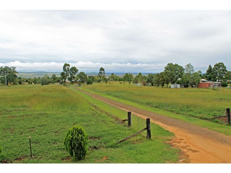 21 Sparksmans Road, Warwick QLD 4370