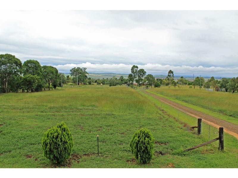 21 Sparksmans Road, Warwick QLD 4370