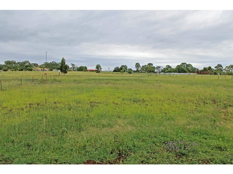 21 Sparksmans Road, Warwick QLD 4370