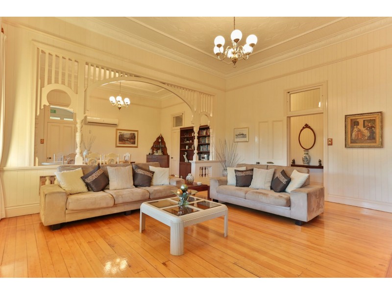 180 Palmerin Street, Warwick QLD 4370