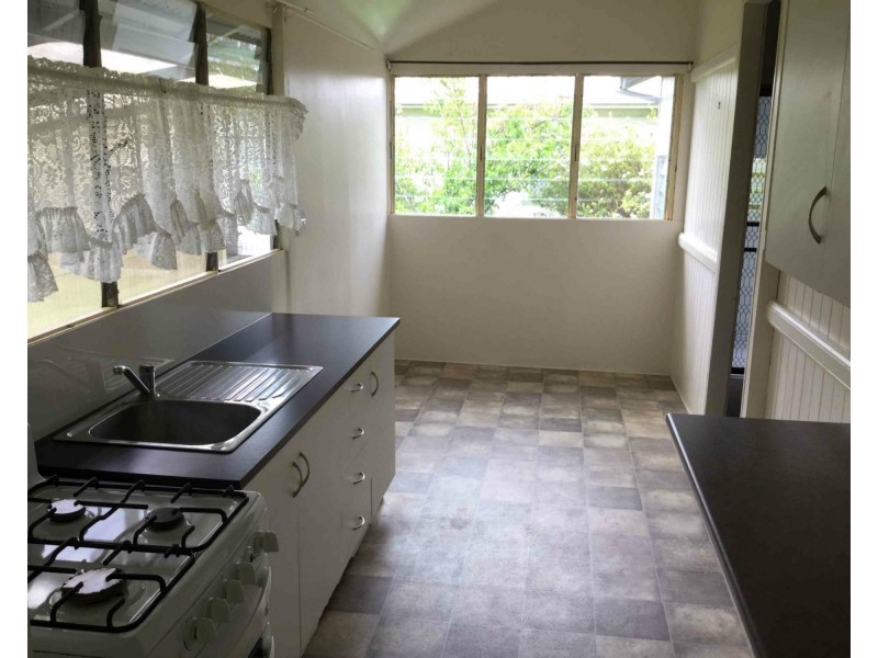 51 Myrtle Avenue, Warwick QLD 4370