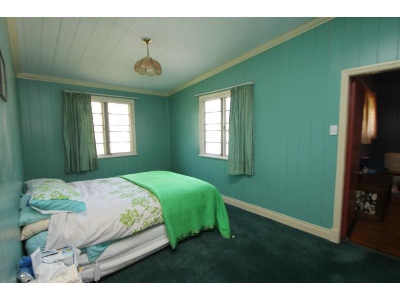 L124 Barron Street, Hendon QLD 4362