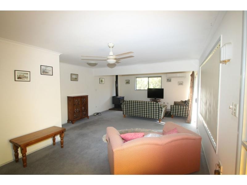12 Briggs Street, Warwick QLD 4370