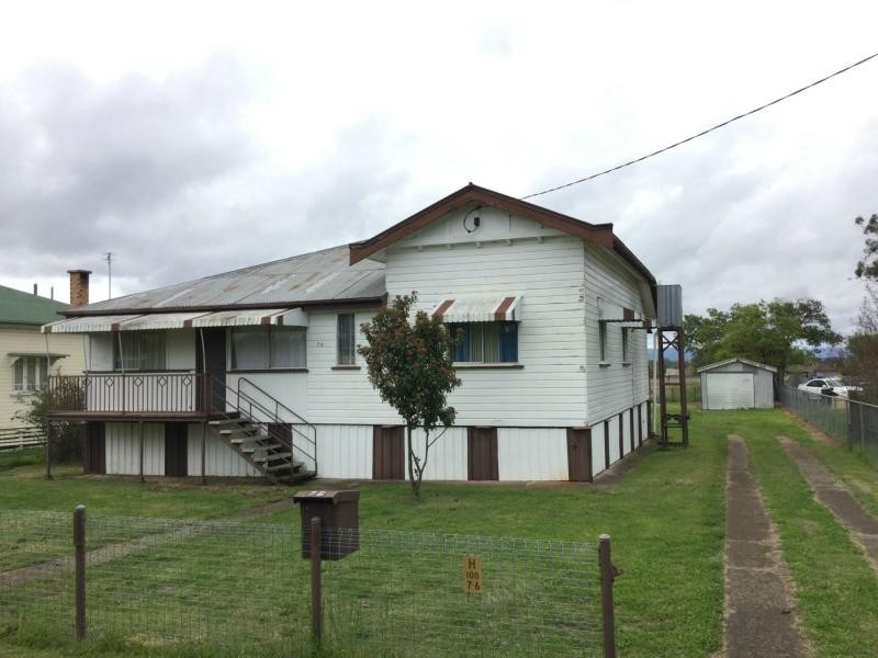 76 Canning Street, Warwick QLD 4370