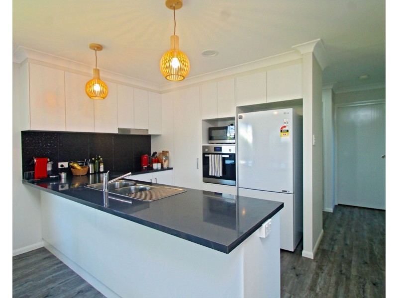 27A Oak Avenue, Warwick QLD 4370