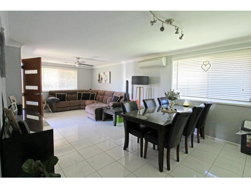 8 Furness Crescent, Warwick QLD 4370