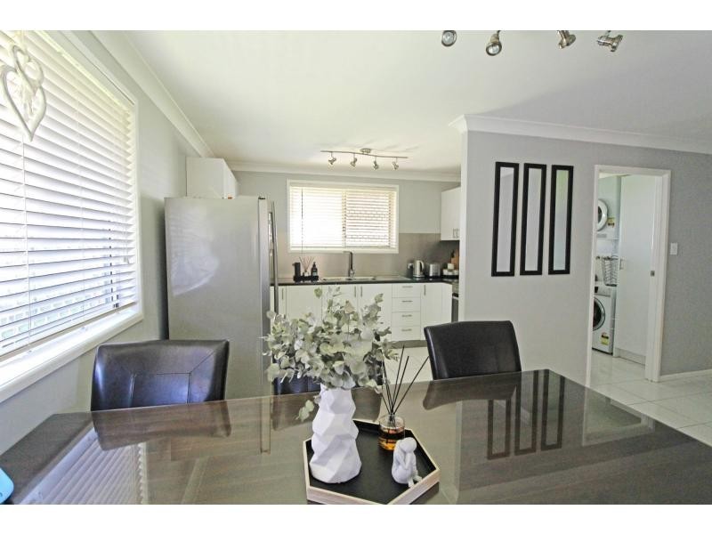 8 Furness Crescent, Warwick QLD 4370