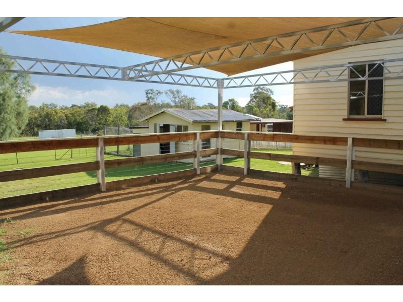 15 King Street, Yangan QLD 4371