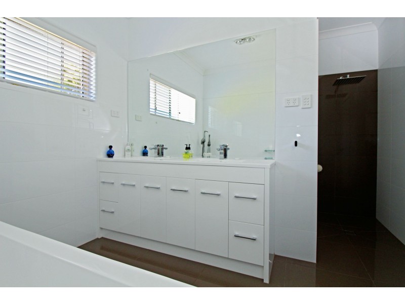 17 Panorama Court, Warwick QLD 4370