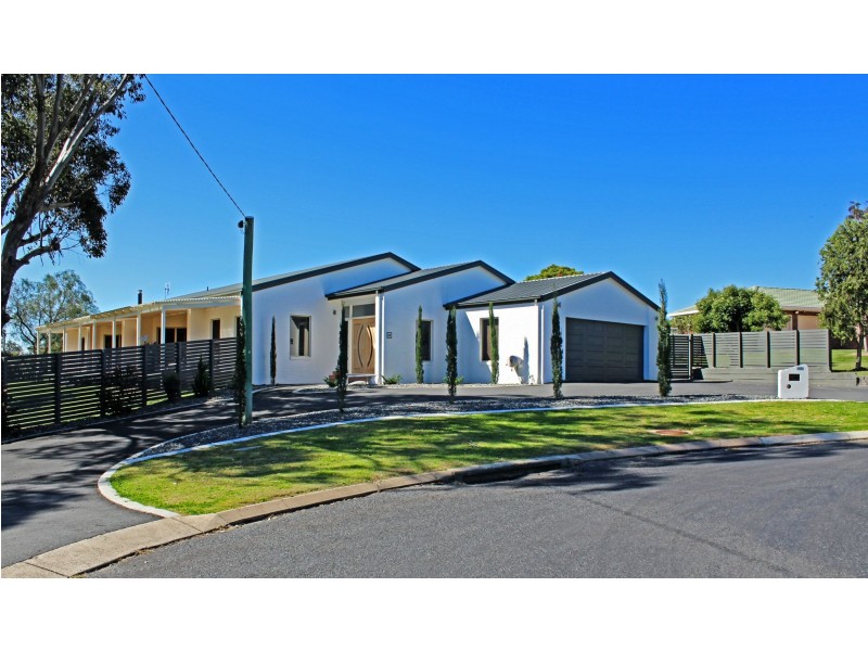 17 Panorama Court, Warwick QLD 4370