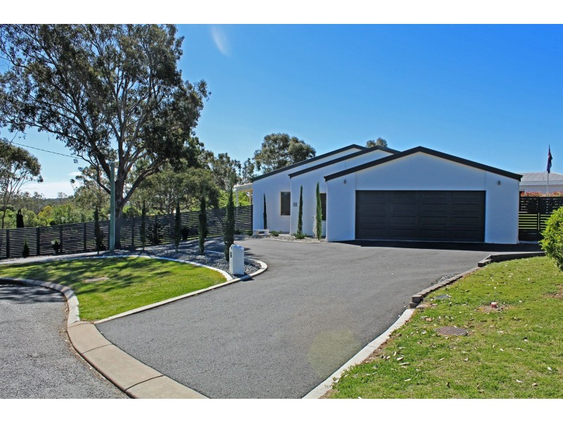 17 Panorama Court, Warwick QLD 4370
