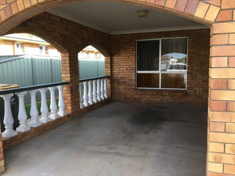 3/250 Wood Street, Warwick QLD 4370