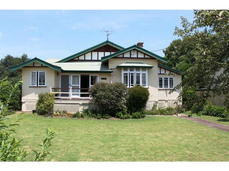 21 Gore Street, Warwick QLD 4370