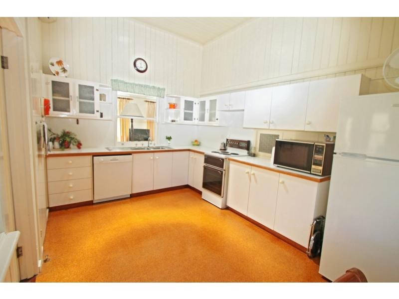 21 Gore Street, Warwick QLD 4370