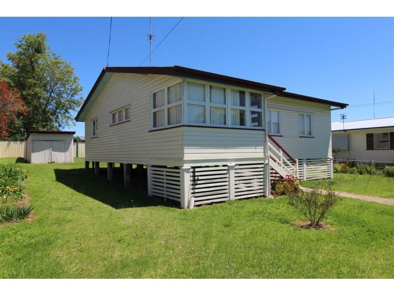 4 Mogridge Street, Warwick QLD 4370