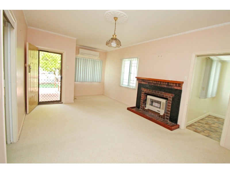 3A Locke Street, Warwick QLD 4370