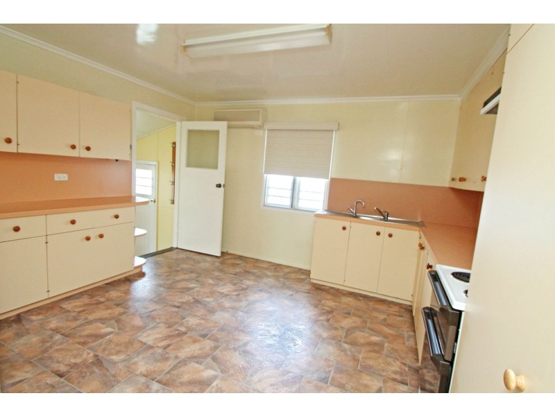 3A Locke Street, Warwick QLD 4370