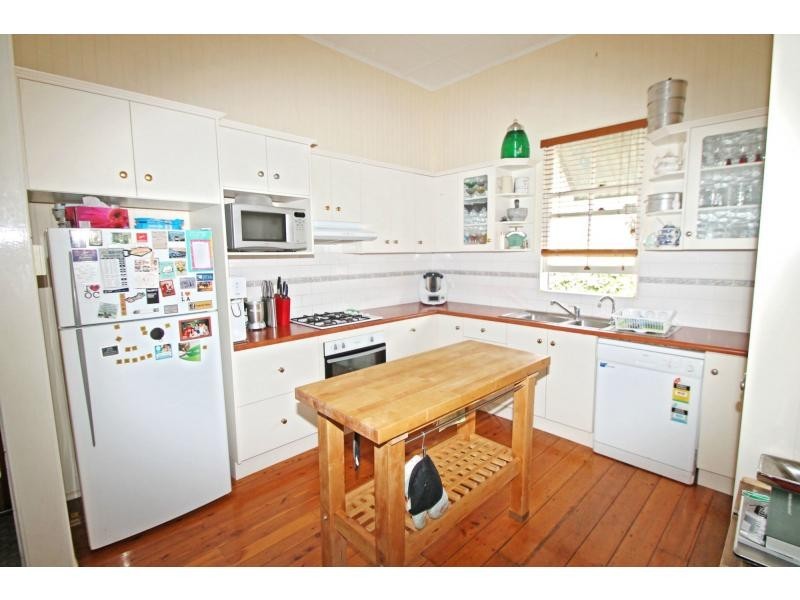 40 Myrtle Avenue, Warwick QLD 4370