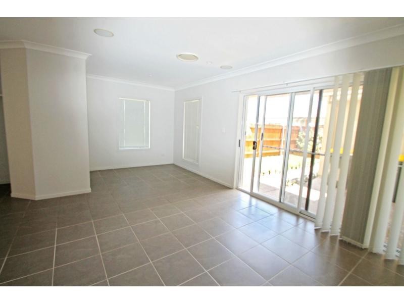 Unit 5/2 Redgwell Street, Warwick QLD 4370