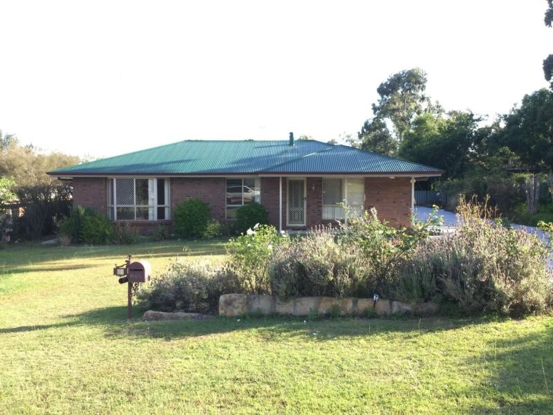 11 Daniel Drive, Warwick QLD 4370