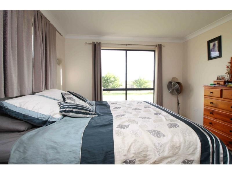 19 South Street, Allora QLD 4362