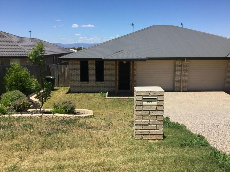 1/26 Capital Drive, Warwick QLD 4370