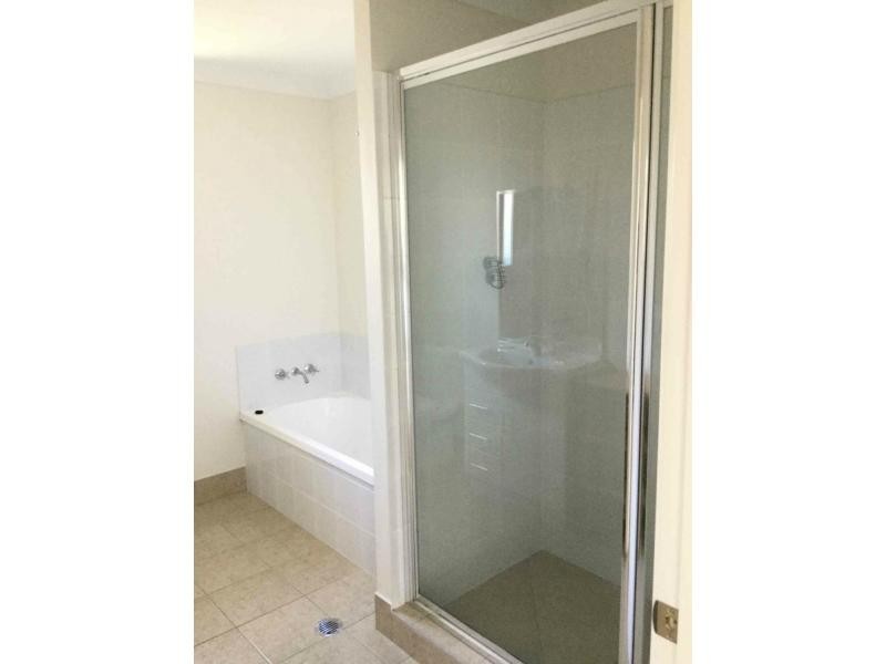 1/26 Capital Drive, Warwick QLD 4370