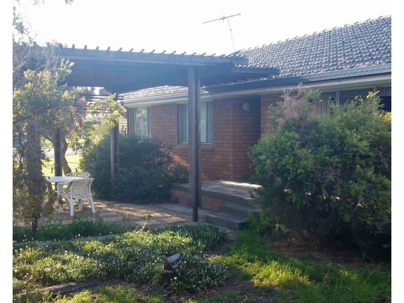 12 King Street, Yangan QLD 4371