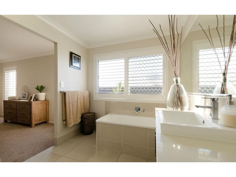 5 Derby Drive, Warwick QLD 4370