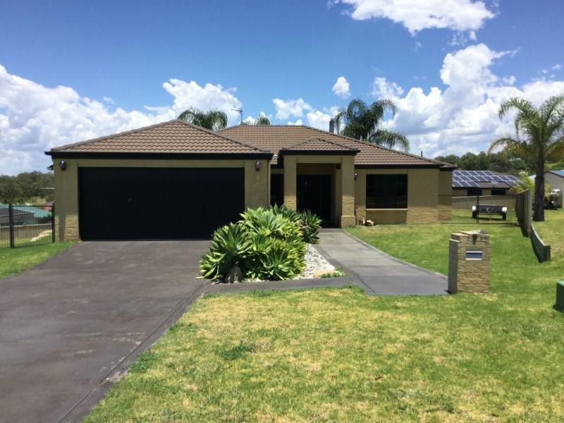 9 Sandstone Court, Warwick QLD 4370