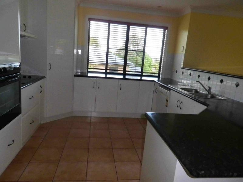 9 Sandstone Court, Warwick QLD 4370