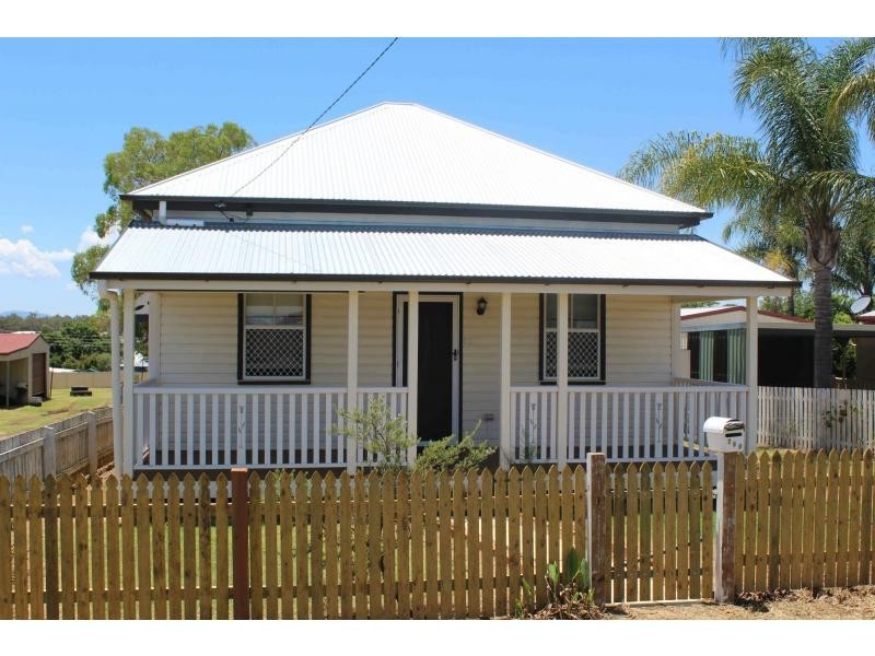 290 East Street, Warwick QLD 4370