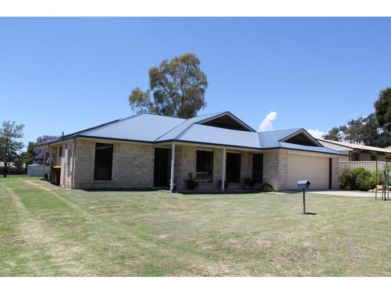 16 Martin Street, Warwick QLD 4370