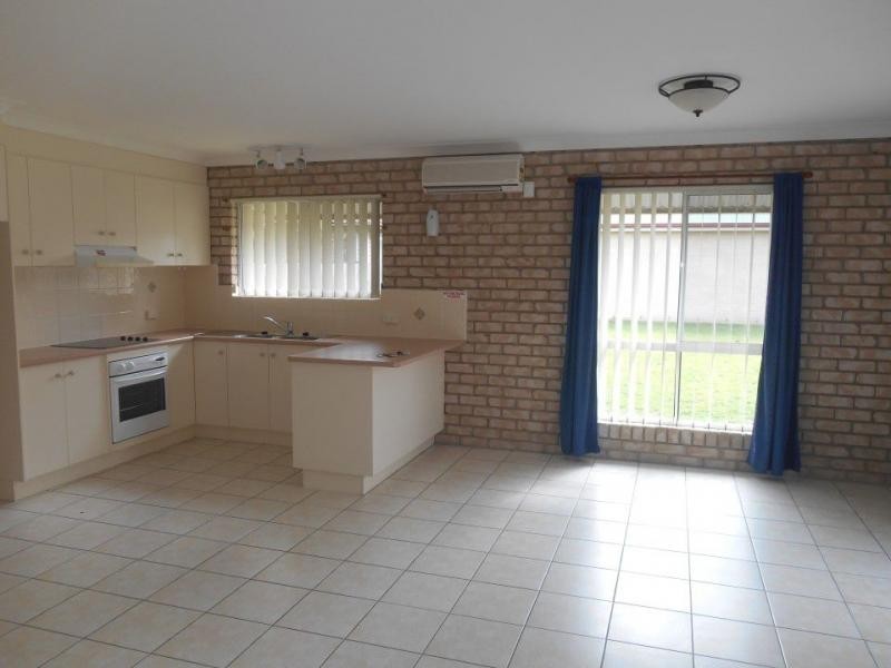 4/10 Locke Street, Warwick QLD 4370