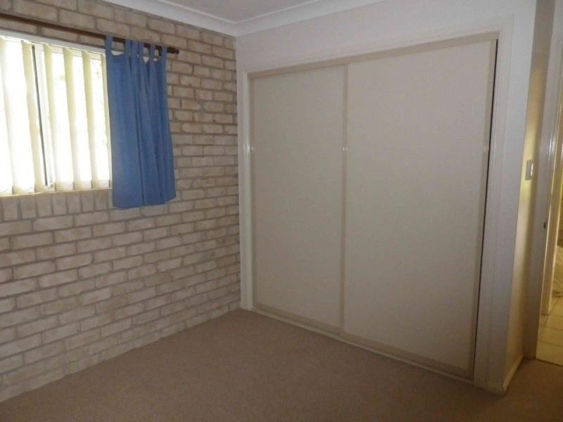 4/10 Locke Street, Warwick QLD 4370