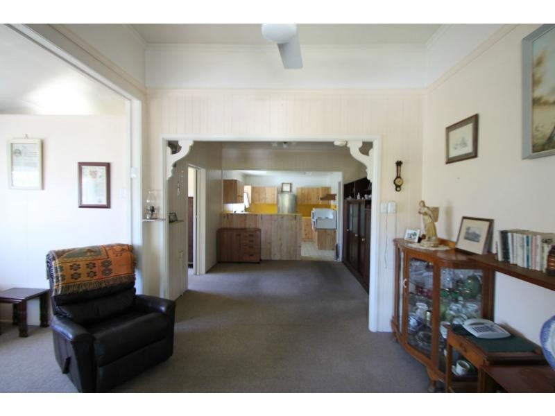 25 Acacia Avenue, Warwick QLD 4370